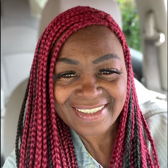 Meet your Posher, Robin - Picture 4 of 6